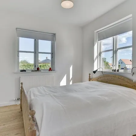 Dom wakacyjny Holiday Hening - 1-5km From The Sea In Funen *