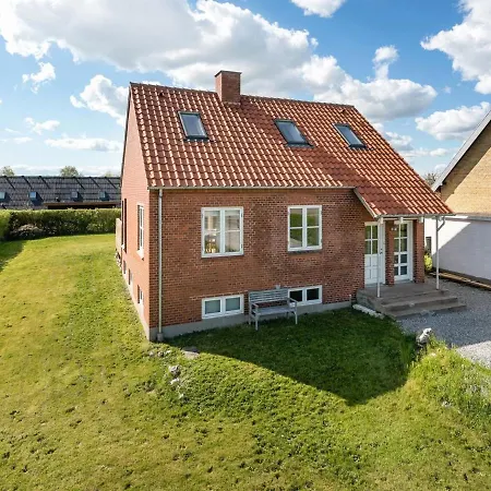 Holiday Hening - 1-5km From The Sea In Funen